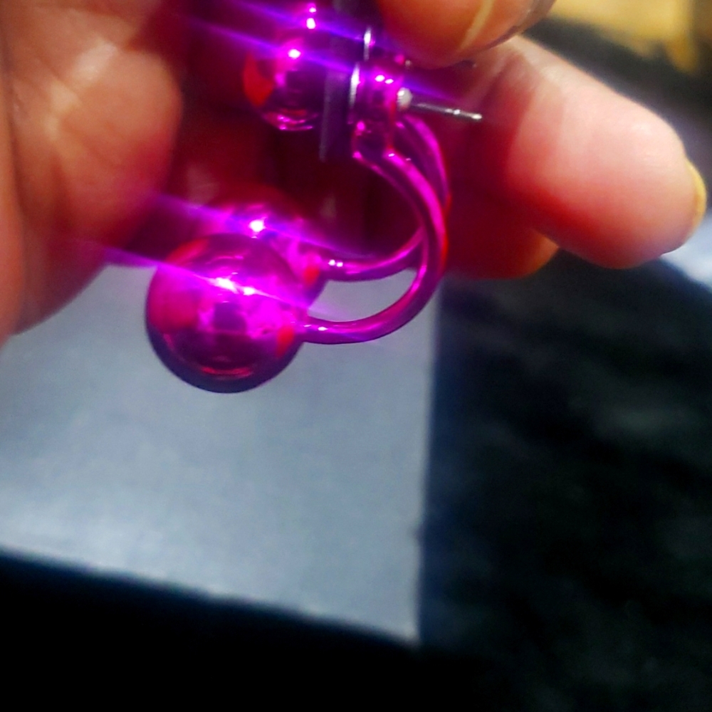 Earings - Picture 4 of 6